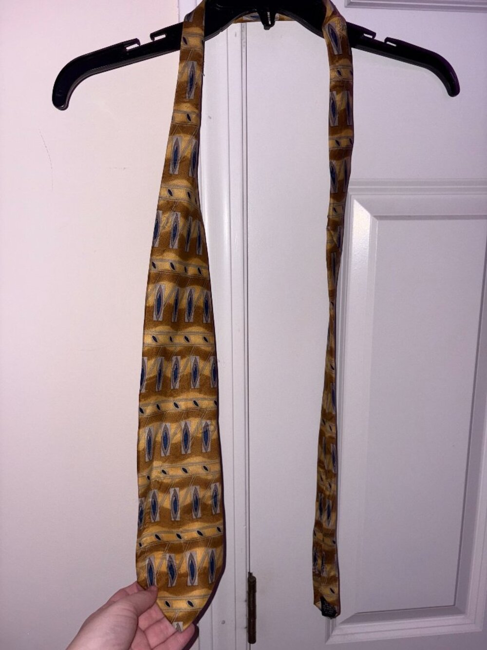 Manhattan vintage necktie
